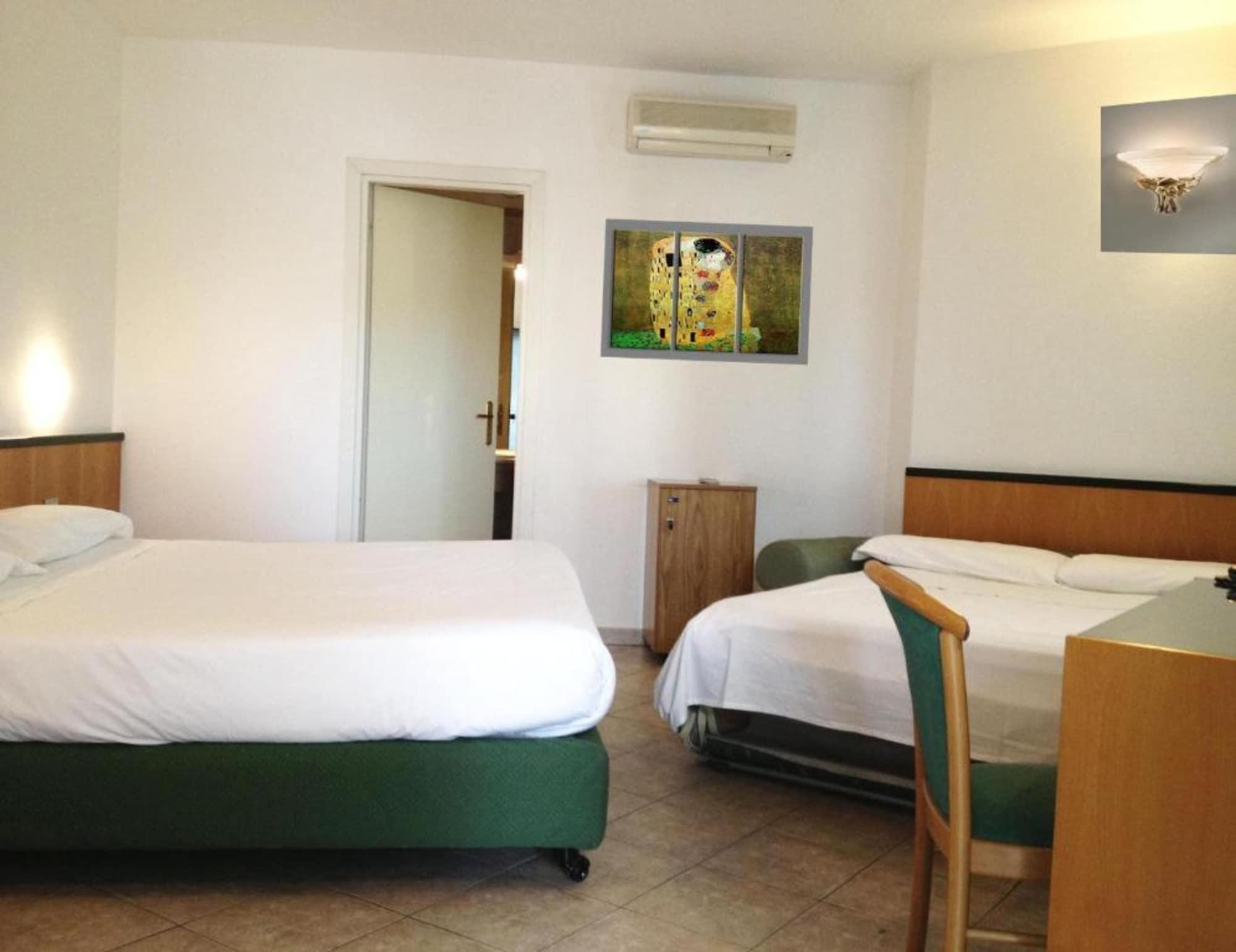 Hotel Ambrosio La Corte Olbia Eksteriør bilde