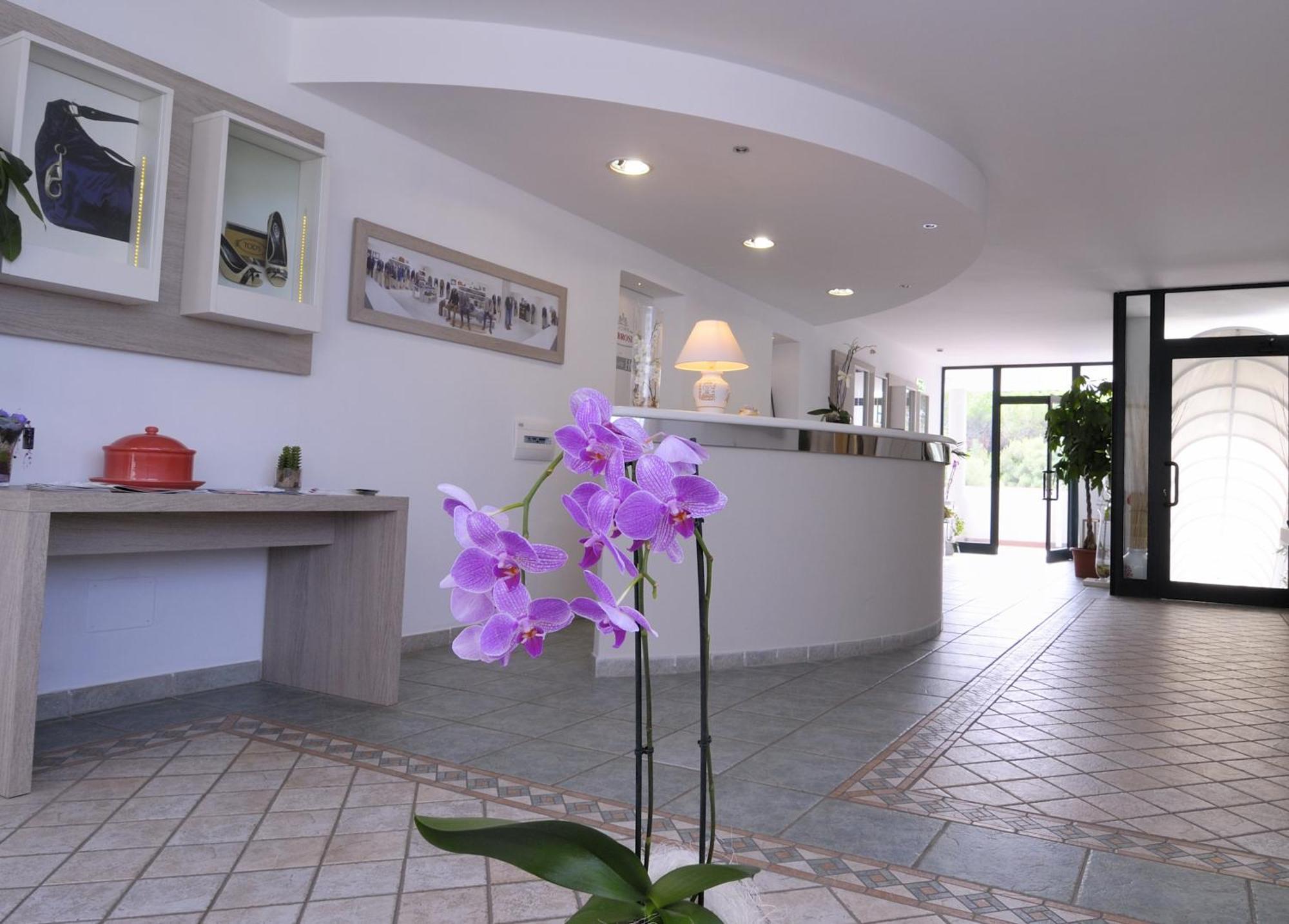Hotel Ambrosio La Corte Olbia Eksteriør bilde
